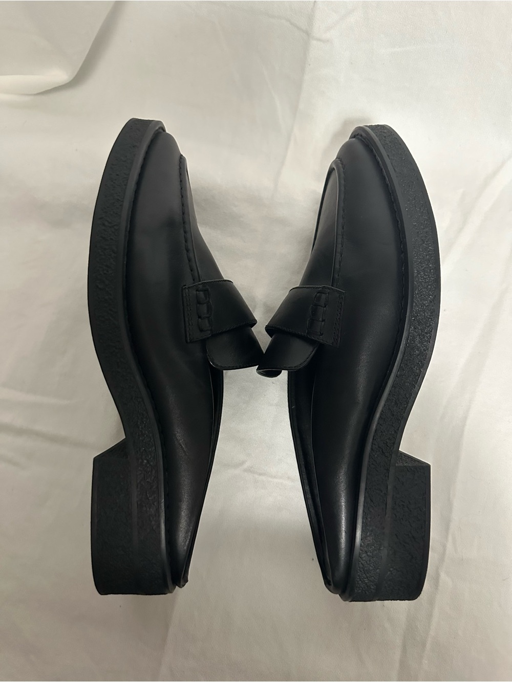 AEROSOLES Black Leather Slip-On Penny Mules